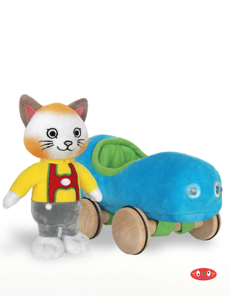 Huckle Cat with Blue Car