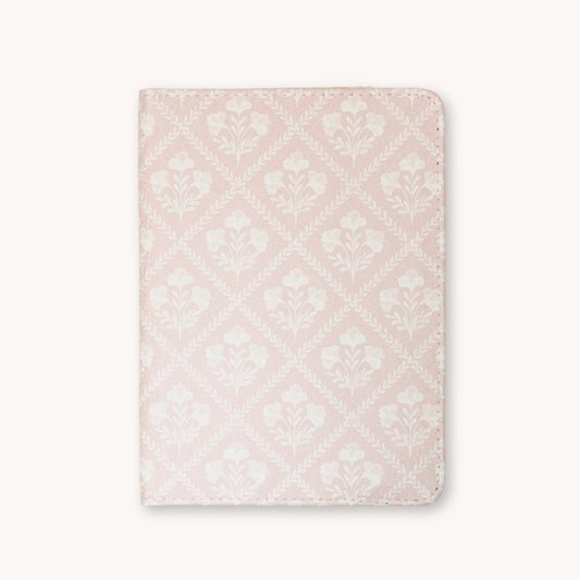 Pink Trellis Kindle Case: Kindle Paperwhite (11th Generation)
