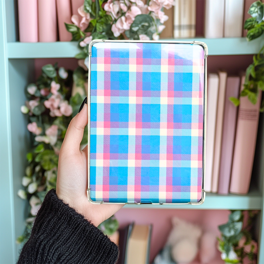 Spring Kindle Case Inserts: Blue Gingham / Colorsoft/12th Gen