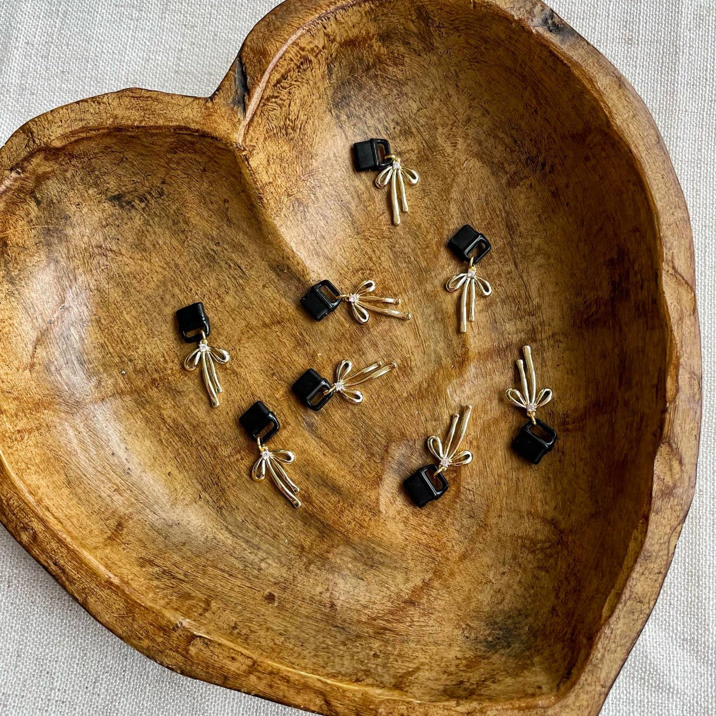 Golden Bow Kindle Charm