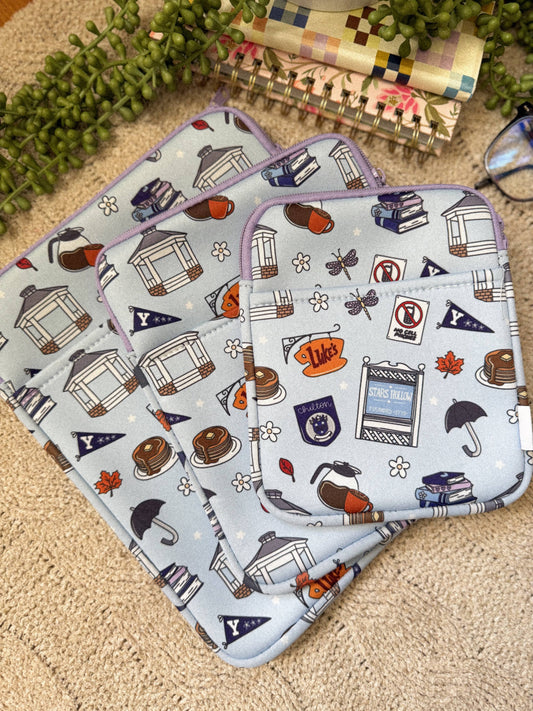 Stars Hallow Zip Pouch