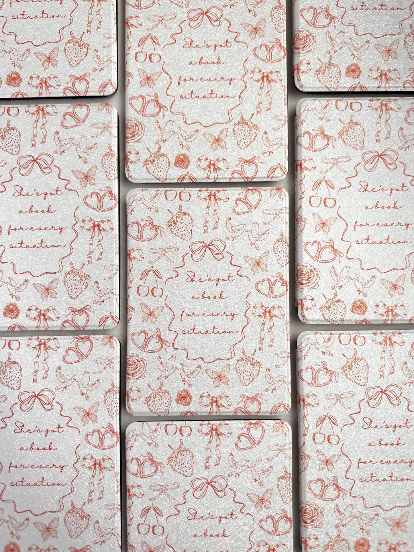 She's Got A Book For Every Situation - Kindle Case: Kindle Paperwhite 12th Generation/Colorsoft (7")